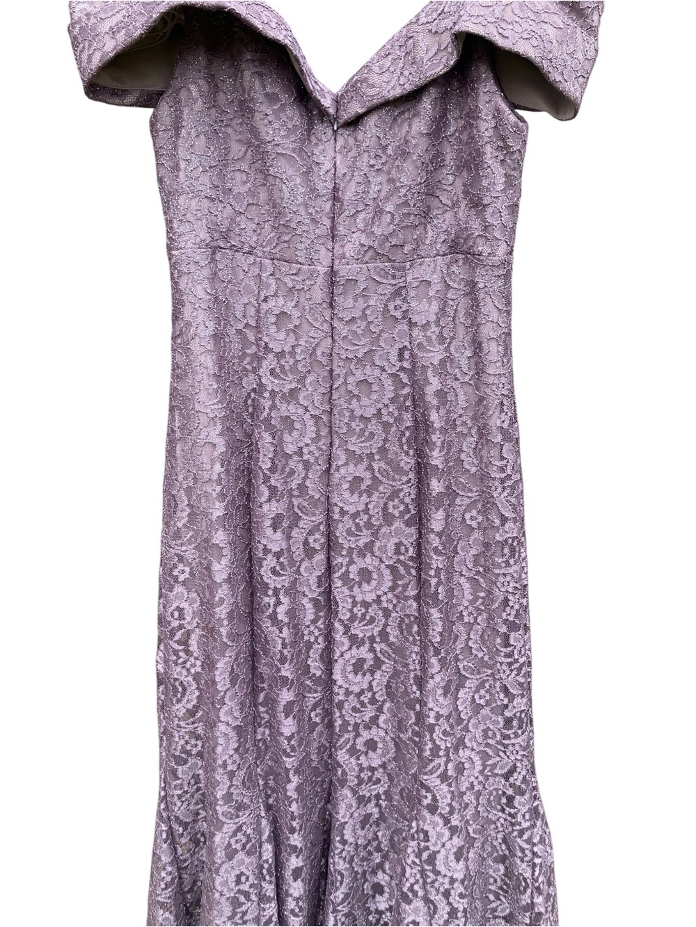 R&M Richards Lavender Lace Evening Gown Size 6 | Elegant Wedding Guest & Formal - Picture 8 of 11
